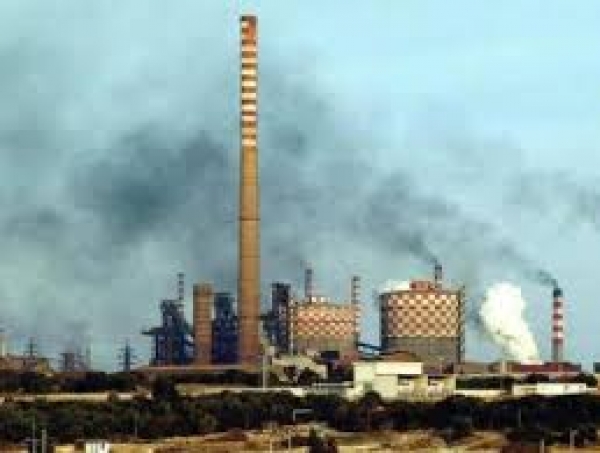 ILVA/ Portando la produzione da 6 a 8 milioni di tonnellate  è impossibile ridurre le emissioni inquinanti.