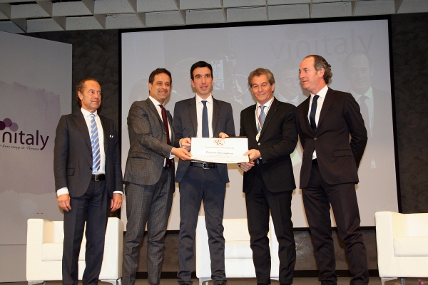 VERONA/ Al Vinitaly Taranto conquista immagine e premi internazionali. Gran Medaglia di Cangrande a Cosimo Varvaglione di Vigne &amp; Vini