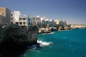 A Polignano (Mareviglioso) il GAL Colline Joniche porta LA DOLCE VITE