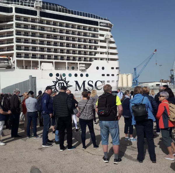 TURISMO/ MSC Splendida a Taranto, il debutto