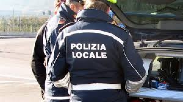 LAVORO - Taranto: concorso per agenti di Polizia locale, al via la prova selettiva