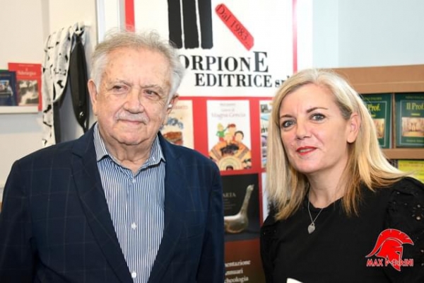 PRESENZE/ Apre a Taranto la libreria Scorpione, regalo alla città di Piero e Carmela Massafra