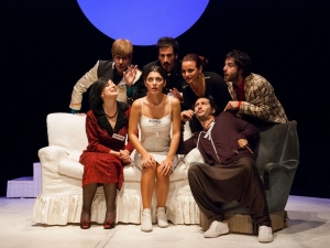 Spettacoli/Teatro&amp;Scuola: dal 16 novembre 2015 al 5 maggio 2016 al TaTa&#039; a Taranto.