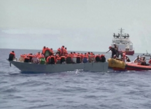 MIGRANTI/ Sarà Taranto lo sbarco dell’Ocean Viking con 459 persone a bordo