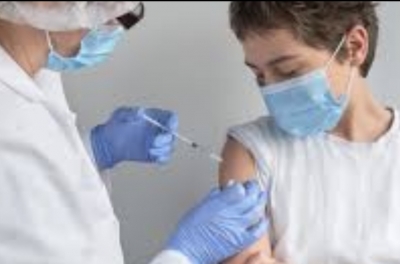 VACCINI/ La Puglia prima in Italia per somministrazioni in età pediatrica e dal 3 gennaio prenotazioni online