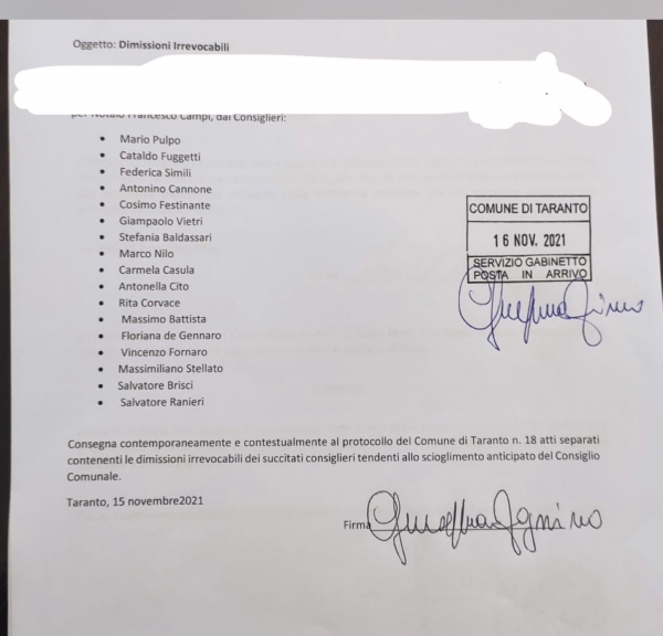 ULTIM’ORA/ Dimissioni irrevocabili di 17 consiglieri, cade il Consiglio Comunale di Taranto