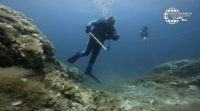 ARCHEOLOGIA/ Il sub ambientalista Fabio Matacchiera scopre nel mare di Taranto carico di una nave romana di 2000 anni fa