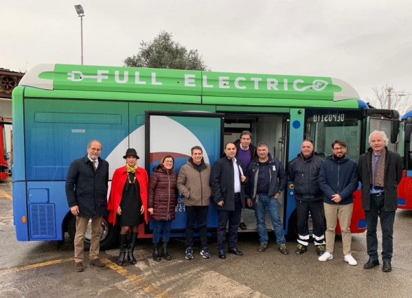 TRASPORTI/ Con la “Linea 10” Taranto debutta nell’elettrico