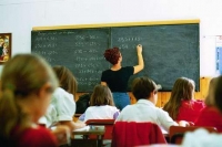 SCUOLA - Milleduecento docenti su 3mila assegnati alla Puglia, la Uil: &quot;Sono ancora troppo pochi&quot;. Chiesto l&#039;intervento della Regione