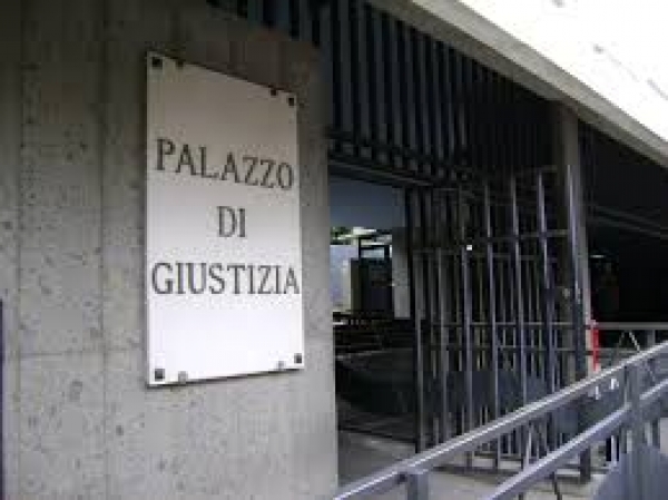 GIUDIZIARIA - Ricettazione e truffa, assolti due imprenditori del settore della cantieristica navale