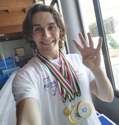 INCONTRI/ Il campione di nuoto Marco D’Aniello torna al Pitagora di Taranto per parlare del suo libro