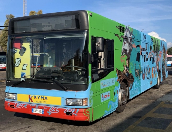 CULTURA/ A Taranto è nato il Bibliobus! Un autobus da rottamare  riconvertito in biblioteca itinerante