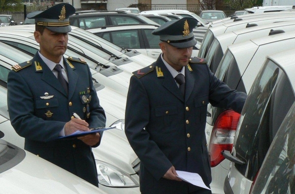 TARANTO - GUARDIA DI FINANZA: NEL CORSO DEL 2013 CONSTATATA EVASIONE FISCALE PER 94 MILIONI DI EURO DI IMPOSTE DIRETTE E 17 MILIONI DI EURO DI IVA.