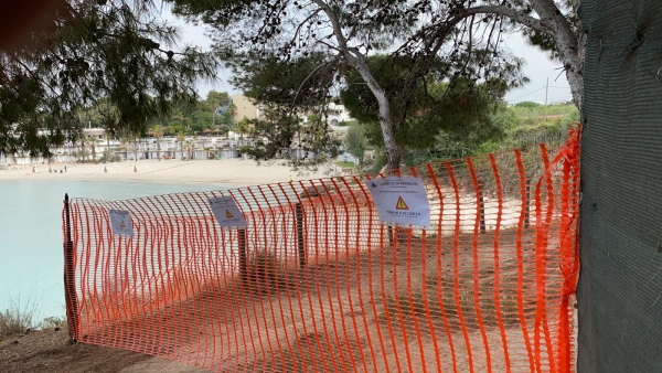 L’ORDINANZA CONTESTATA/ Chiuso l’accesso alla spiaggia privata di Gandoli, scoppia la rivolta dei residenti