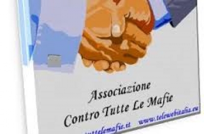 Antonio Giangrande Presidente Associazione Contro Tutte le Mafie e di Tele Web Italia: &quot;LA BUFALA DEI VOTI AL SUD DATI CON MANICA LARGA. PARLIAMO DEL BONUS MATURITA’: UN MODO PER FOTTERE GLI STUDENTI MERIDIONALI.