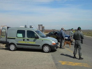 CASTELLANETA MARINA - VASTA OPERAZIONE ANTIDROGA DELLA GUARDIA DI FINANZA. DENUNCE E SEQUESTRI DI SOSTANZE STUPEFACENTI ESEGUITI DALLE FIAMME GIALLE JONICHE