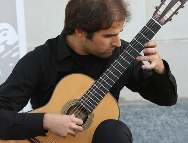 Martina Franca - Chitarra d&#039;oro&quot; il premio al martinese Andrea Monarda il 28 settembre in occasione del XVIII Convegno di Chitarra, che si terrà ad Alessandria in Piemonte