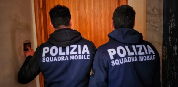 AGGUATO MORTALE/ Un uomo ucciso con 5 colpi di pistola a Taranto: la vittima era appena uscita dal carcere, forse una vendetta
