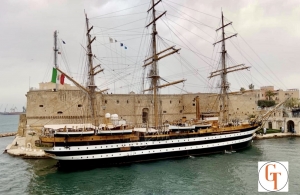 GRADITI RITORNI/ Oltre 78mila persone hanno visitato Nave Vespucci durante la sua tappa tarantina