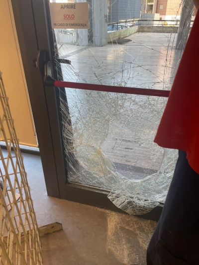 SUCCEDE A TARANTO/ Ladri in azione alla Biblioteca Acclavio: rubato l incasso delle macchinette