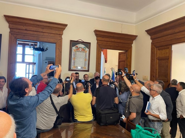 QUI PROVINCIA DI TARANTO/ Rinaldo Melucci proclamato presidente, “E ora mettiamoci al lavoro che c’è tanto da fare”