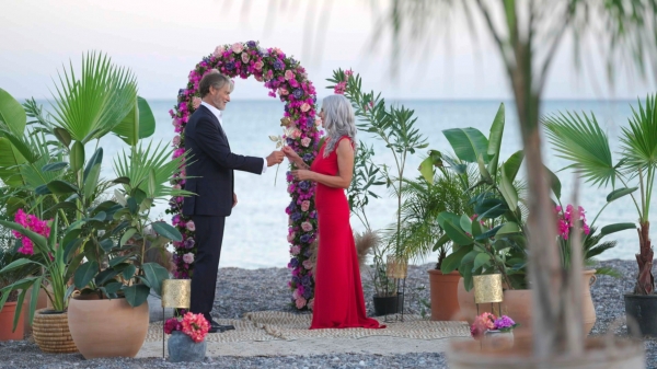 THE GOLDEN BACHELOR/ La rosa finale di Max è per la yogichef tarantina Valentina De Palma