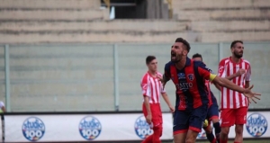 CALCIO/ Taranto: Genchi e D&#039;Agostino abbattono il Brindisi nel derby del “Fanuzzi”