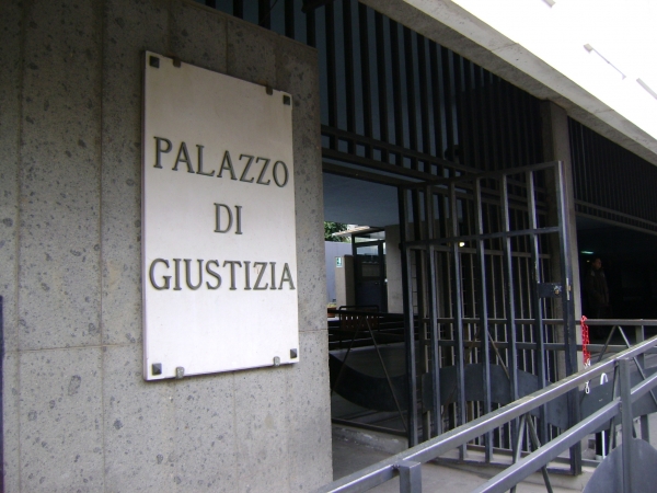 IL CASO- Ambiente svenduto: un "esercito" di parti civili contro l'Ilva