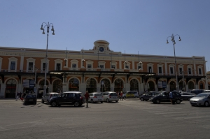 CORONAVIRUS/ Presidiati stazioni e aeroporti in Puglia, pochi gli arrivi da nord