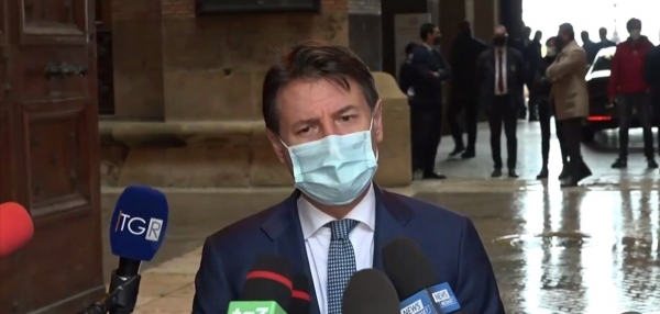 UNA GIORNATA PARTICOLARE/ Enti locali e Ordini consegnano a Conte il “Manifesto per l’autonomia della città di Taranto”