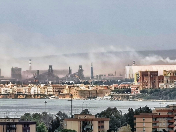 POLVERI SULLE CASE/ Il direttore dell&#039;Ilva condannato in Cassazione, dovrà risarcire gli abitanti dei Tamburi