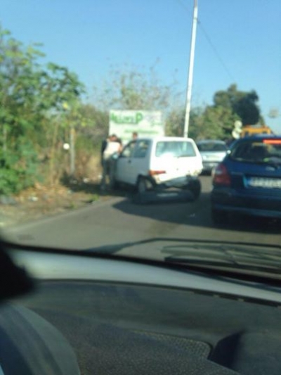 FOTONOTIZIA-Tamponamento in viale Unità d&#039;Italia, traffico in tilt