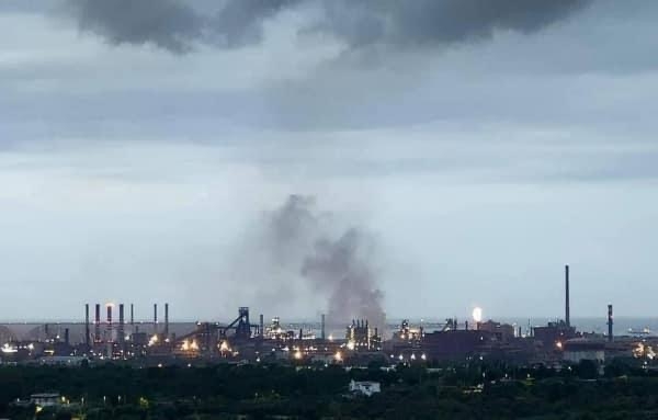 CASO TARANTO/ Arpa Puglia: “emissioni di benzene da Acciaieria d’Italia in crescita, la norma sui limiti va rivista”. Gli ambientalisti: “città da bonificare”
