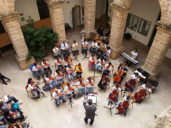CORONAVIRUS/ Il direttore del Conservatorio Paisiello di Taranto “  I musicisti hanno una grande responsabilità: non siamo medici o infermieri. Ma possiamo curare l’anima.