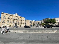 DISMISSIONI/ La Marina cede al Comune di Taranto aree per il palazzo del nuoto e i bus elettrici