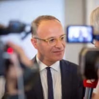 VISIONI/ Il messaggio di Vito Ladisa alla citt&agrave;: ex Ilva va chiusa, Taranto deve scegliere di vivere, non di sopravvivere