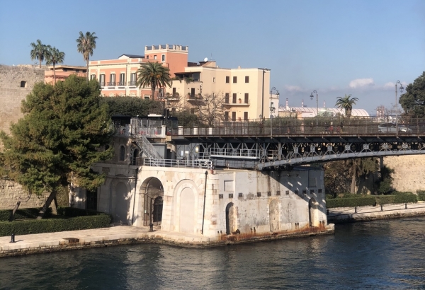 ANNIVERSARI/ Il ponte girevole di Taranto compie 134 anni