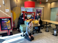 SEMPRE APERTI PER DONARE/ A Taranto McDonalds e Banco Alimentare donano pasti ai bisognosi