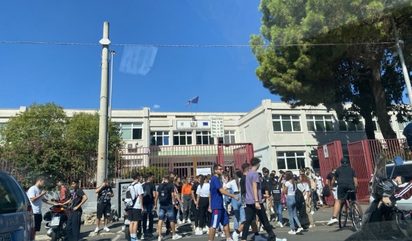 PRIMO GIORNO DI SCUOLA/ Ritorno tra i banchi per 540 studenti pugliesi, tra aspettive e criticità