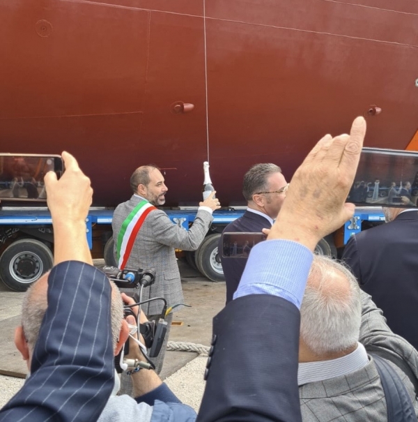 CANTIERISTICA/ Il varo dello yacht di Azimut Benetti inaugura il polo di Taranto