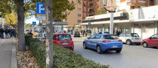 PAURA IN CITTÀ/ Sparatoria per strada a Taranto, feriti due poliziotti, uno è ricoverato, arrestato l’autore, una ex guardia giurata