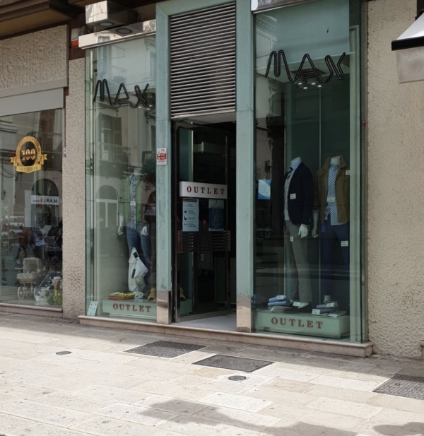 RIPARTENZE/ Domenica negozi aperti a Taranto