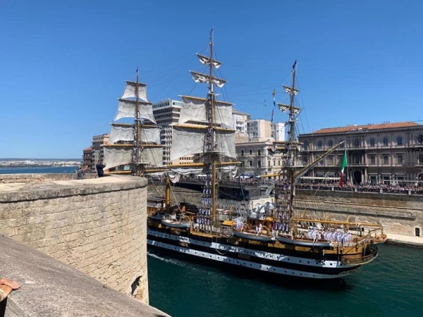 RITORNI/ La Amerigo Vespucci, la nave più bella del mondo, sarà a Taranto dal 16 al 22 aprile
