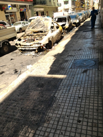 TARANTO/ 3 MACCHINE BRUCIATE IN VIA TOSCANA. INDAGANO LE FORZE DELL&#039;ORDINE.